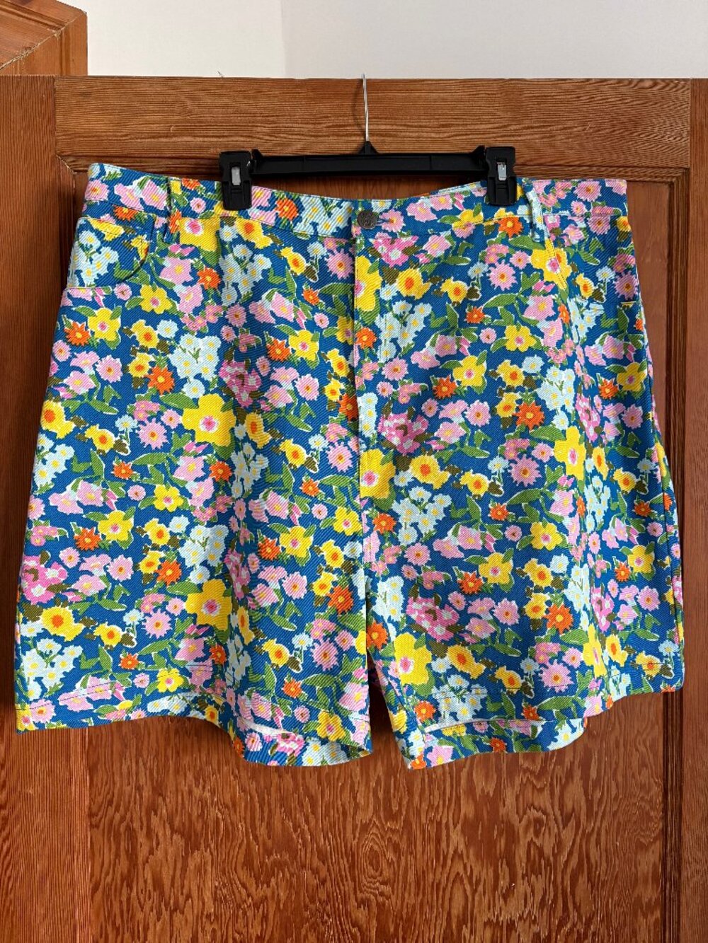 NWT Lucy & Yak floral denim shorts (US 20, UK 24)